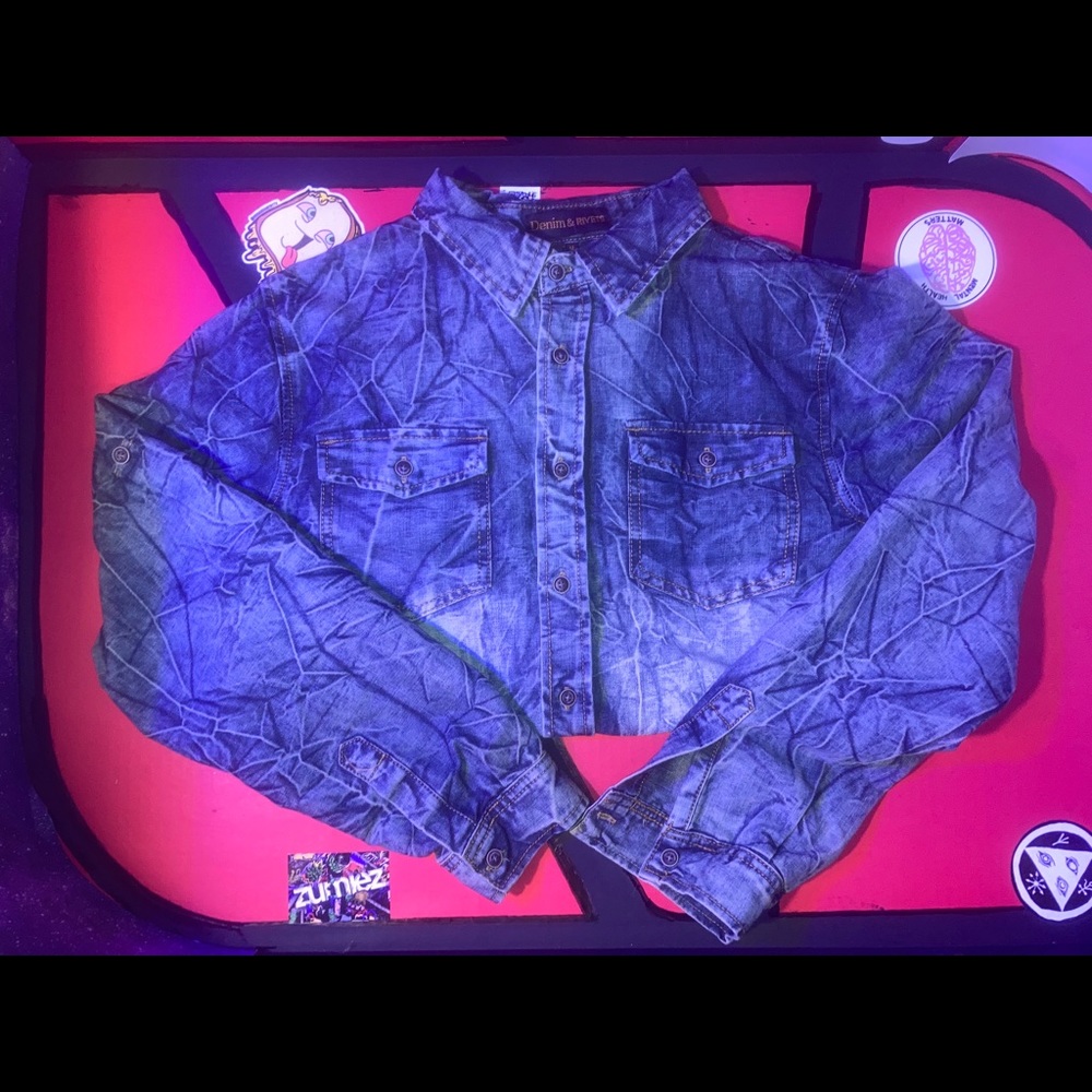 Long sleeve denim